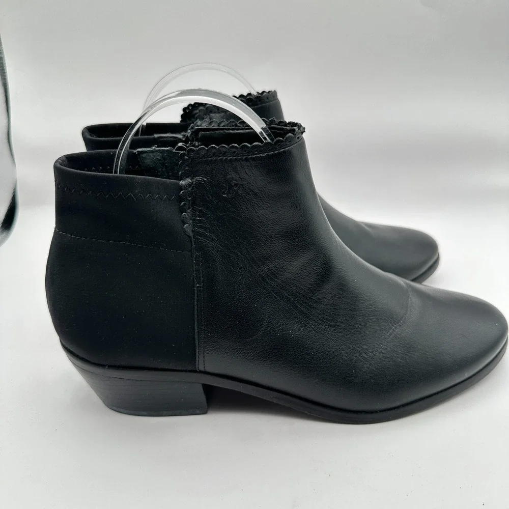 Jack Rogers Bailee Ankle Boots Womens Size‎ 7.5M Leather Block Heel Scalloped